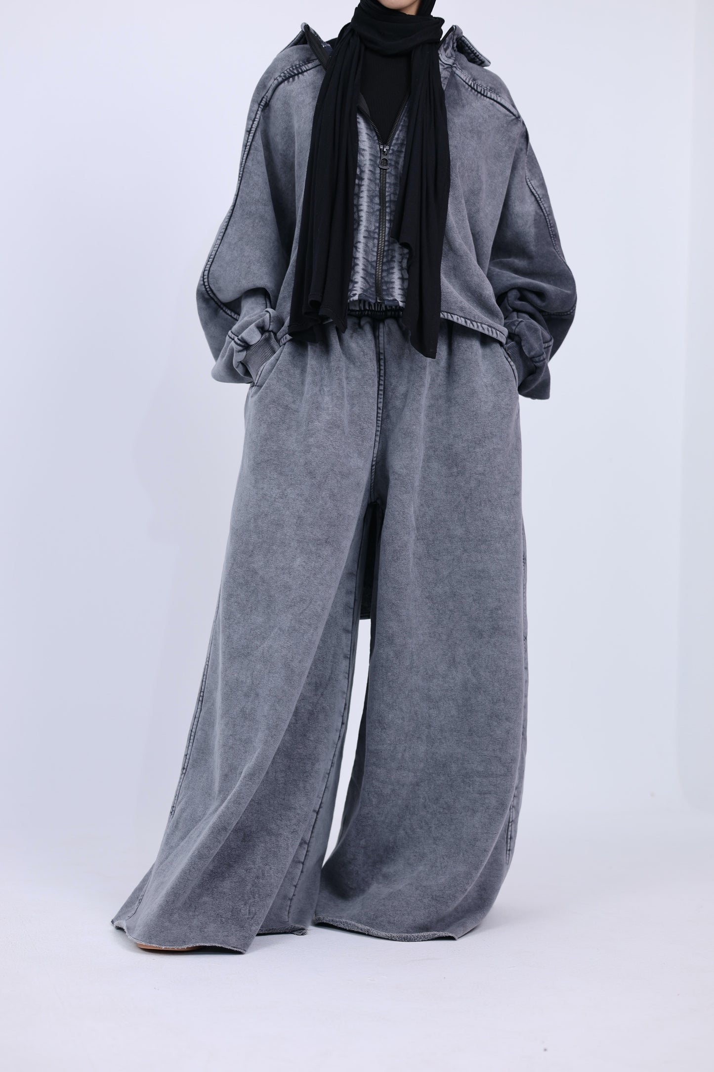 Modest set