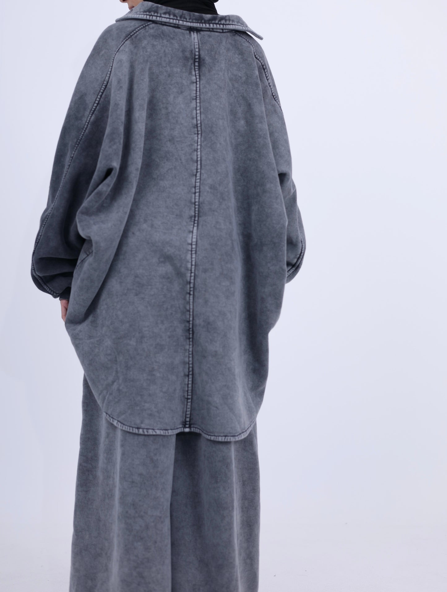 Modest set