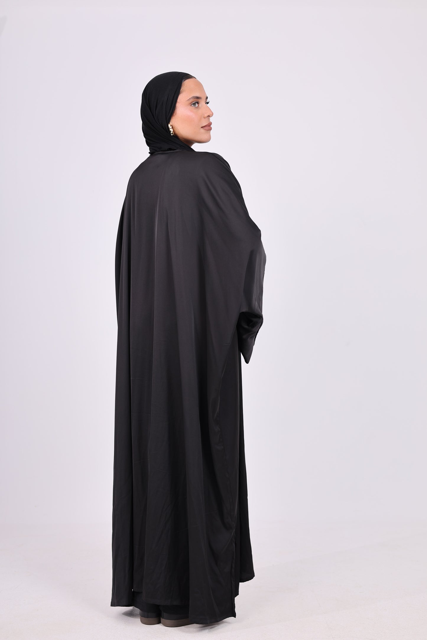 Basic Silk Black Abaya