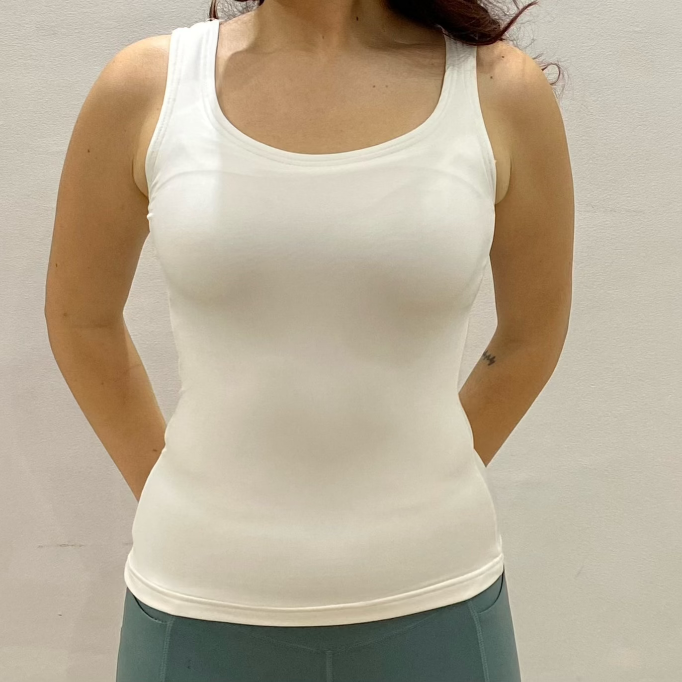 Open Round Neck Sculpt Top